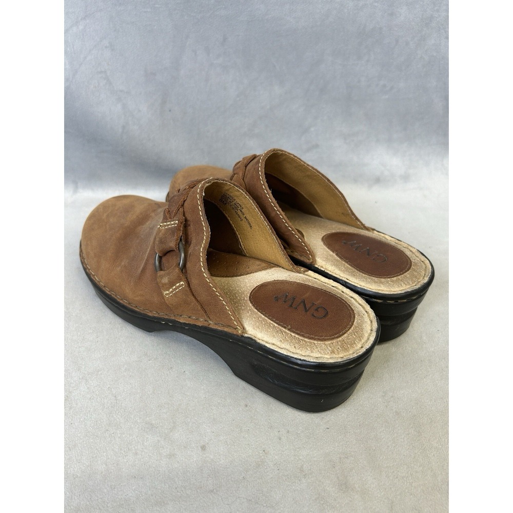 GNW Clogs Sandals Slide On Size 8 Medium Spruce Brown Tan Leather Buckle Cute - Picture 4 of 10